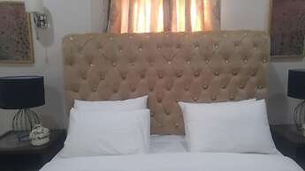 Luxurious Hotel and Apartment-Marshall