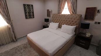 Luxurious Hotel and Apartment-Marshall