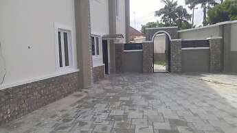 Luxurious Hotel and Apartment-Marshall