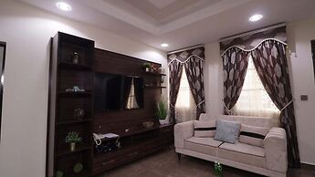 Luxurious Hotel and Apartment-Marshall