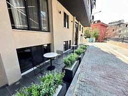 Rose Point Residence