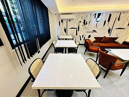 Rose Point Residence