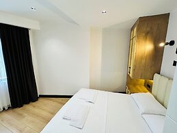 Rose Point Residence