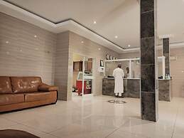 Continental Hotel by R&K Suites
