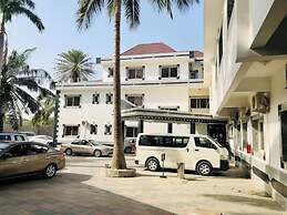 Continental Hotel by R&K Suites