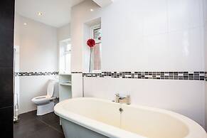 Spacious 5 Bed House Newcastle Gateshead