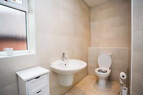 Spacious 5 Bed House Newcastle Gateshead