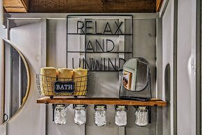 Light'n Bug Bungalow