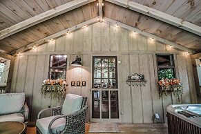 Light'n Bug Bungalow