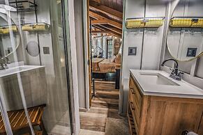 Light'n Bug Bungalow