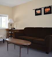 Lions Head Beach Motel & Cottages