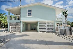 Coming Soon! Rest-a-shore Waterfront Home, New Private Pool 2 Bedroom 