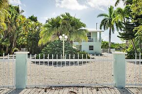 Coming Soon! Rest-a-shore Waterfront Home, New Private Pool 2 Bedroom 