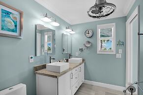 Coming Soon! Rest-a-shore Waterfront Home, New Private Pool 2 Bedroom 