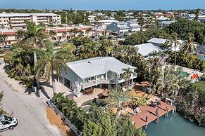 Coming Soon! Rest-a-shore Waterfront Home, New Private Pool 2 Bedroom 