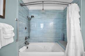 Coming Soon! Rest-a-shore Waterfront Home, New Private Pool 2 Bedroom 