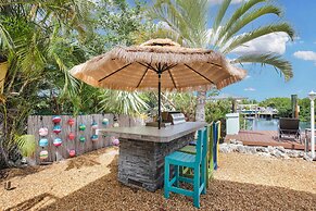 Coming Soon! Rest-a-shore Waterfront Home, New Private Pool 2 Bedroom 