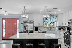 Coming Soon! Rest-a-shore Waterfront Home, New Private Pool 2 Bedroom 