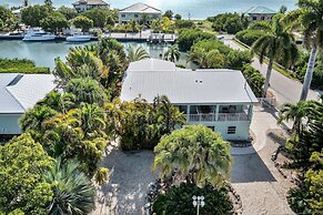 Coming Soon! Rest-a-shore Waterfront Home, New Private Pool 2 Bedroom 