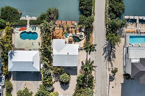 Coming Soon! Rest-a-shore Waterfront Home, New Private Pool 2 Bedroom 