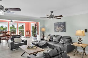 Coming Soon! Rest-a-shore Waterfront Home, New Private Pool 2 Bedroom 