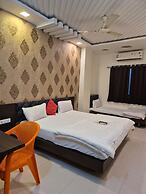 Hotel Shree Aaradhy
