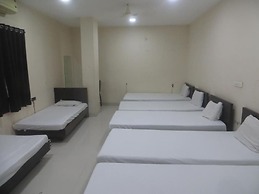Hotel Shree Aaradhy