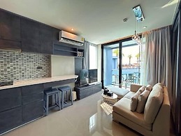 Celebrity treatment  Citygate Kamala c34