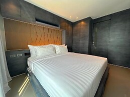 Celebrity treatment  Citygate Kamala c34