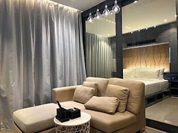 Celebrity treatment  Citygate Kamala c34