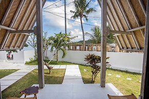 Sunset House Ceningan