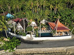 Sunset House Ceningan