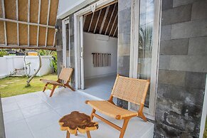 Sunset House Ceningan