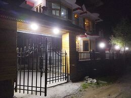 Orange Sky Homestays Jibhi