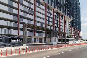 NaiBnB @ Impiria Residensi