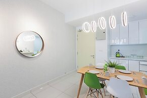 NaiBnB @ Impiria Residensi