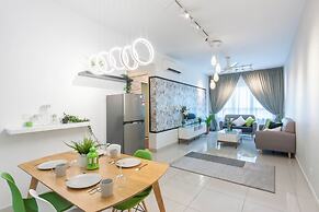 NaiBnB @ Impiria Residensi