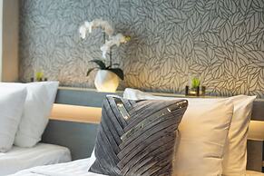 Nicest Condo in City gate Kamala  c118