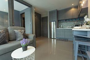 Nicest Condo in City gate Kamala  c118