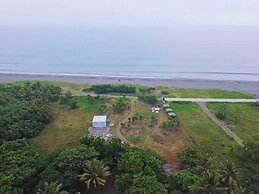 The Waves at Socorro Baler- Hotel A