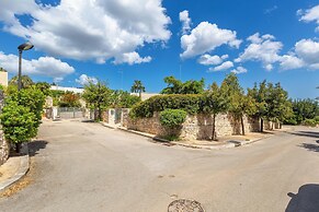 4046 Villa Del Vecchio by Barbarhouse