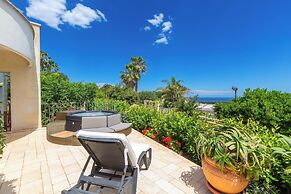 4046 Villa Del Vecchio by Barbarhouse