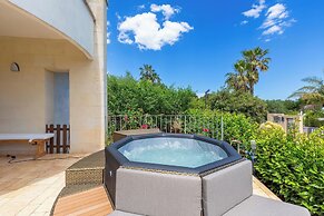 4046 Villa Del Vecchio by Barbarhouse