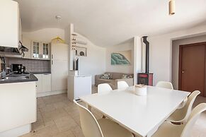 4099 Villa Maste by Barbarhouse