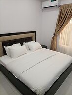 Tristar Hotel & Suites