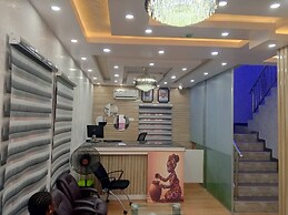 Tristar Hotel & Suites