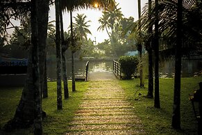 Palmgrove Lake Resort