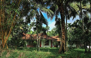 Palmgrove Lake Resort