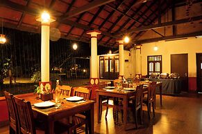 Palmgrove Lake Resort