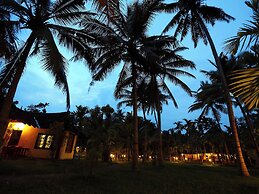 Palmgrove Lake Resort